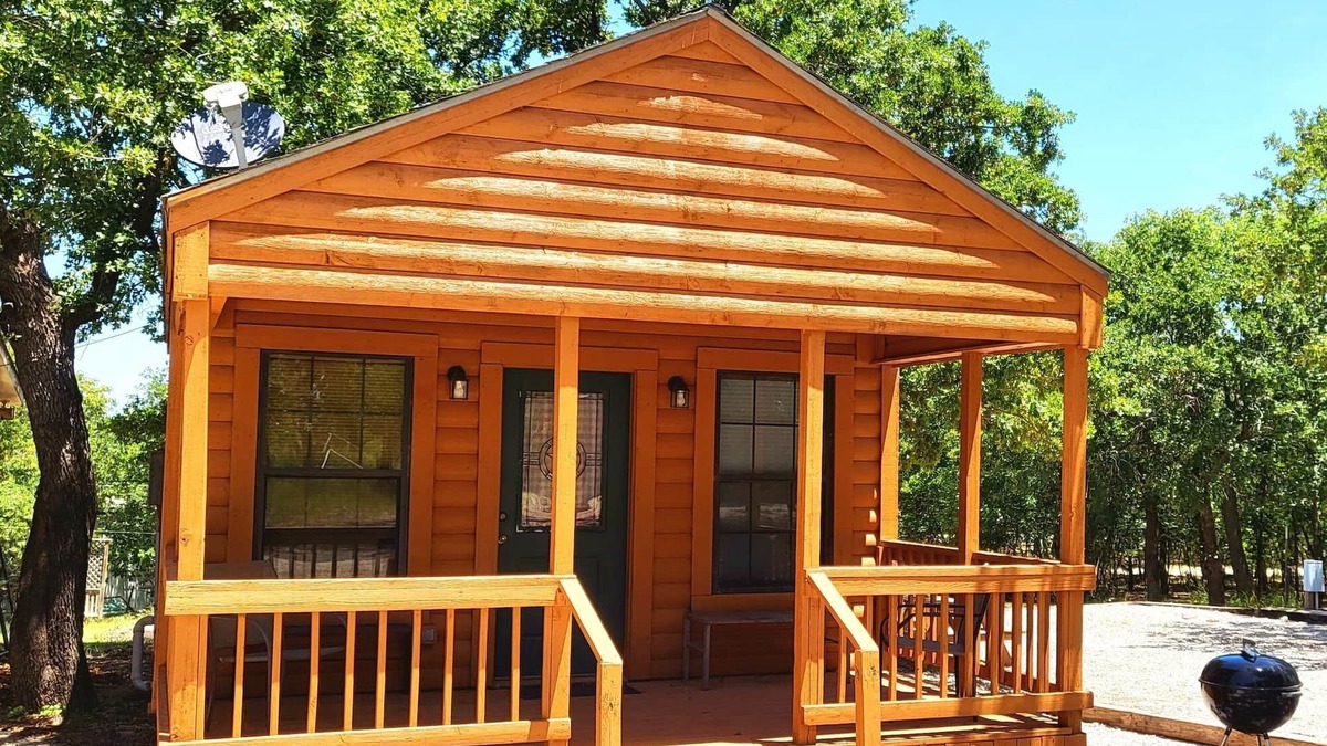 Chico Cabin | The Happy Camper at Northside Marina & Resort