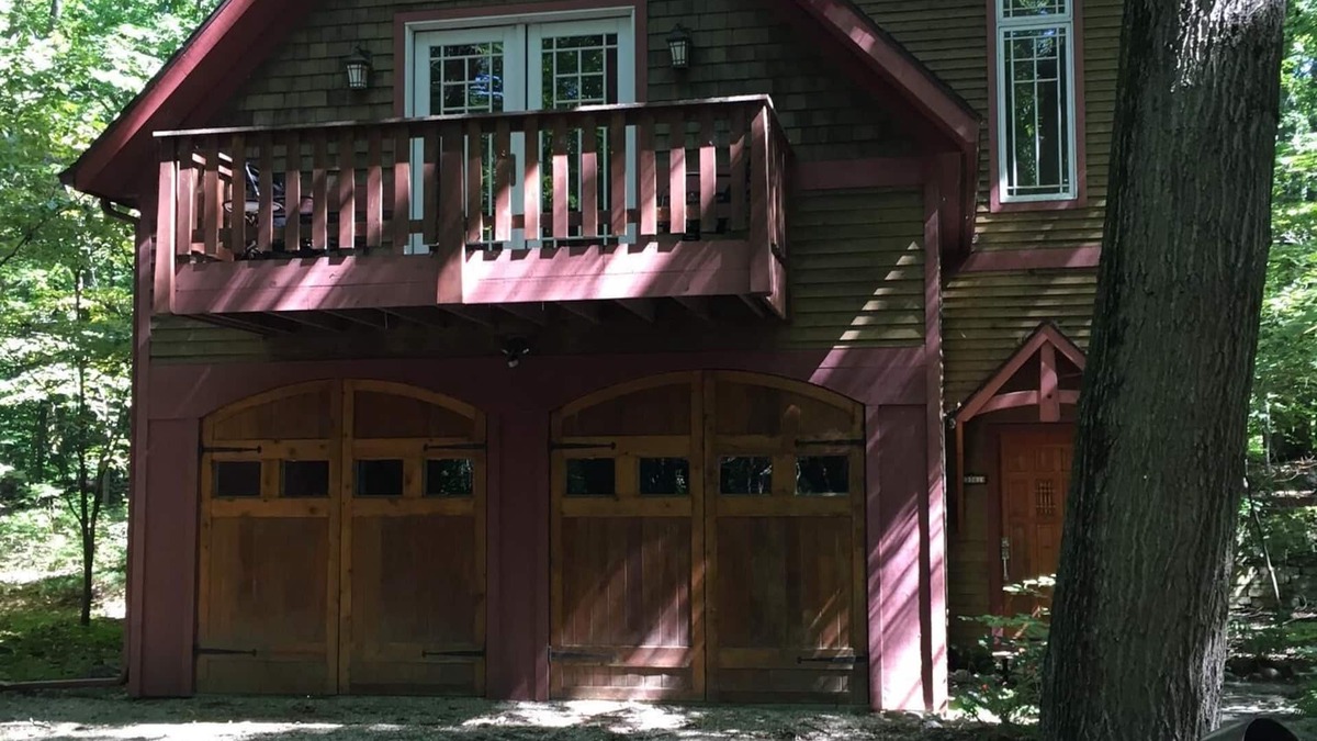 Harbert House | The Harbert Beach Cottage in the Woods