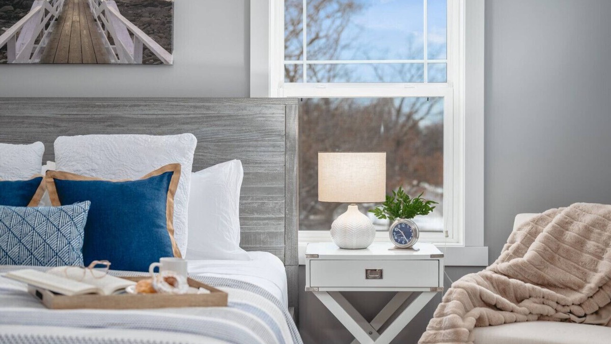Traverse City Apartment | The Harbor 3BR Townhouse Near Downtown Beaches Wineries