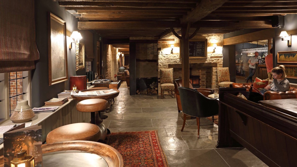 South Leigh House | The Harcourt Arms