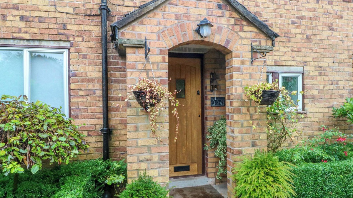 Macclesfield Cottage | THE HARE BURROWS, with open fire in Alderley Edge