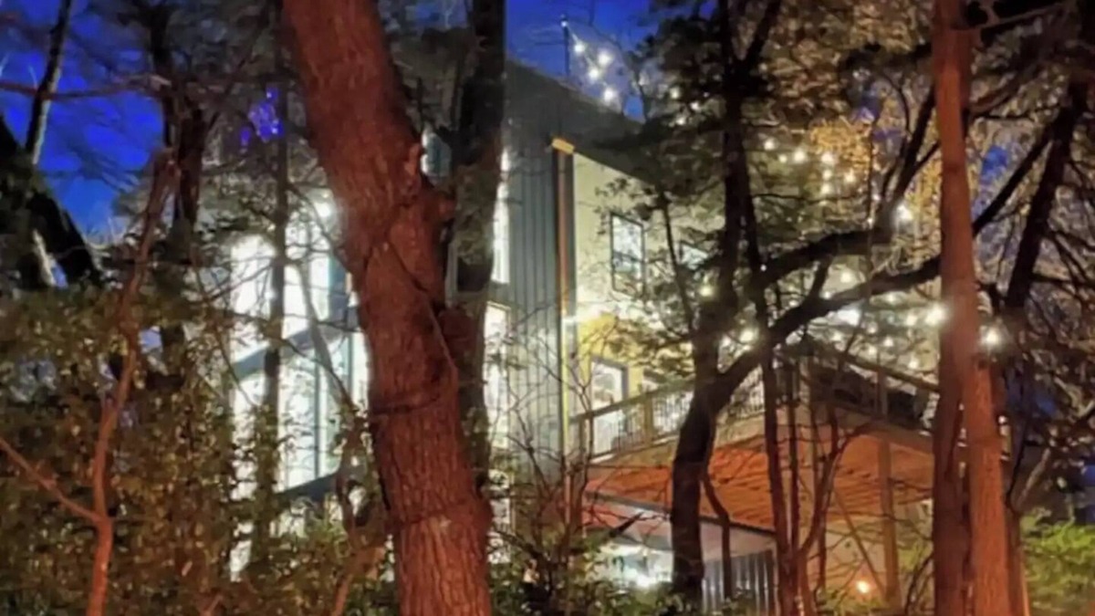 Fort Calhoun House | The Harmony House Container Home In The Woods