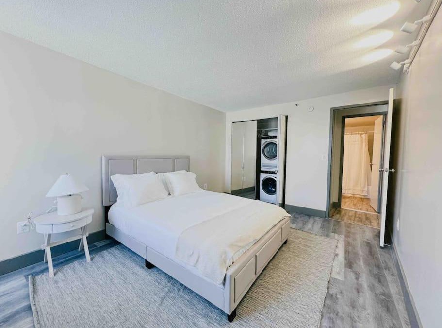 Downtown Hartford Apartment | The Hartford Skyline - Stylish Downtown Condo with Wifi Gym