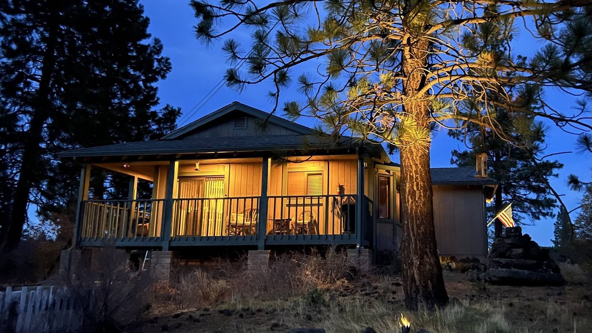 Hat Creek Cabin | The Hat Creek Retreat
