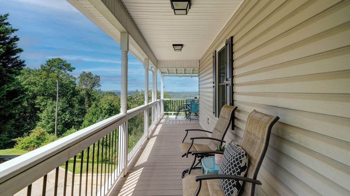 East Ellijay House | The Haven at Sunset View – Must-See 3 BDR w/Unbelievable Views!