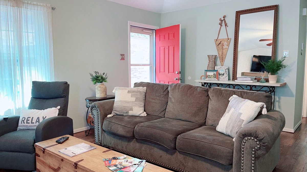 Woodway House | THE HAVEN @ CHAPEL RIDGE #2 in Waco for Exceptional Reviews! Ranked #7 in all TX