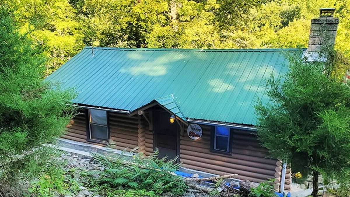 Madison House | THE HAVEN, Log cabin in the woods minutes from downtown Madison. Whole House
