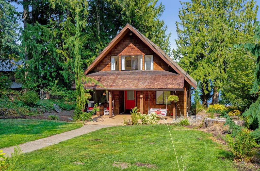 Olympia House | The Hayes Cabin In The Cove