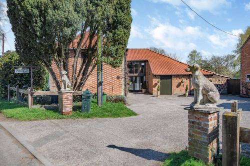 Thetford House | The Hayloft
