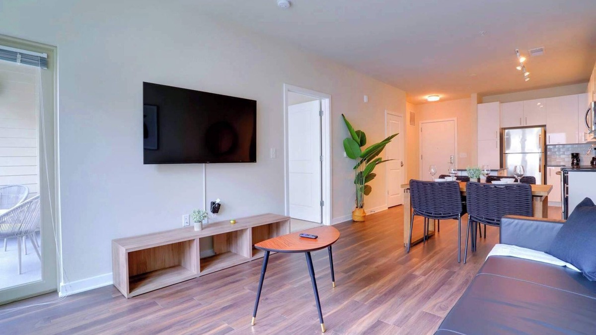 Jefferson Manor Apartment | The Heart of Alexandria Awaits