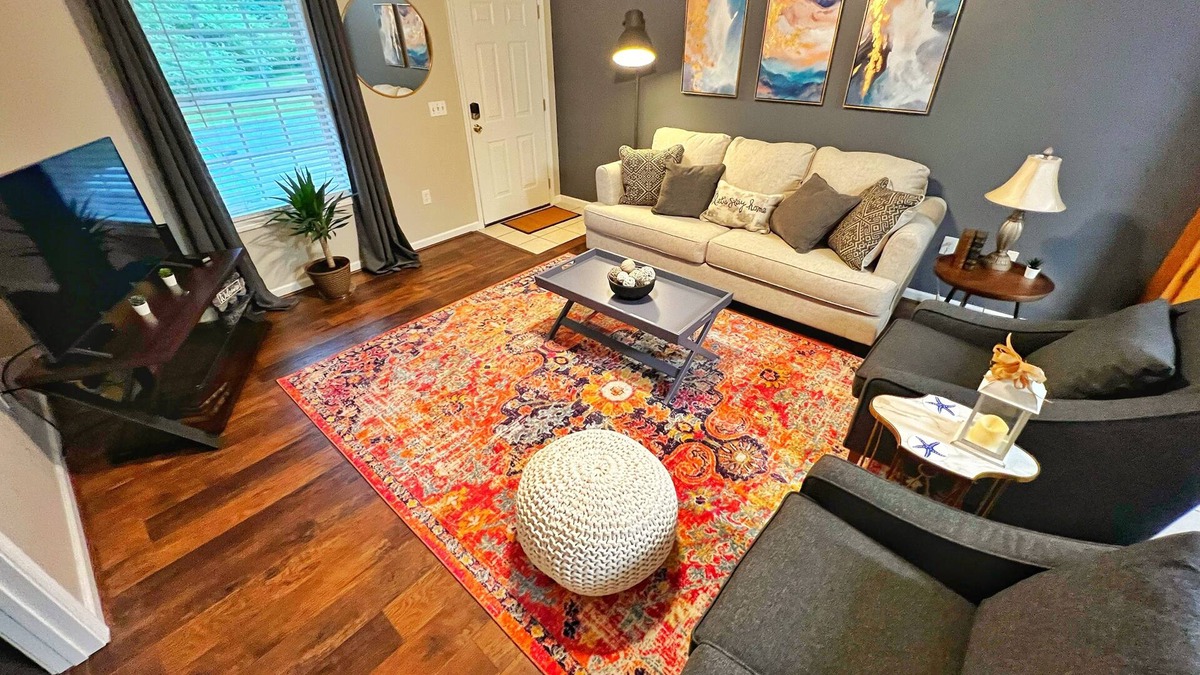 Parsons Apartment | The Heart of Parsons (Cozy & Comfortable!)