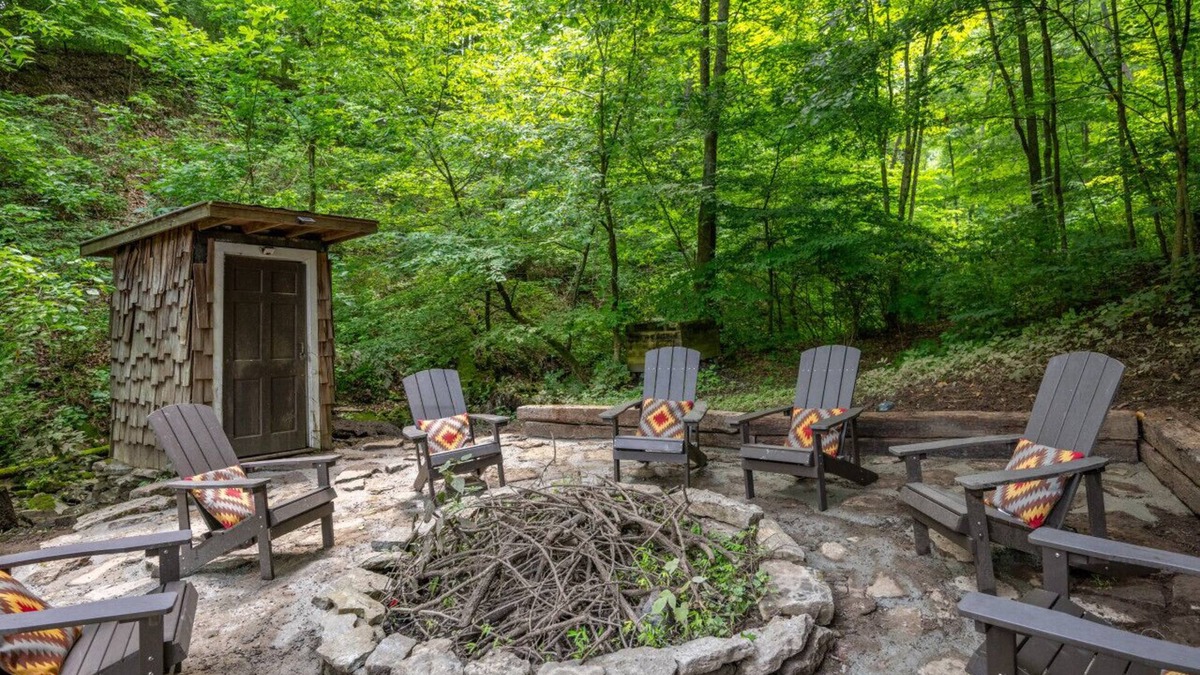 Loveland Cabin | The Heist, A River Retreat