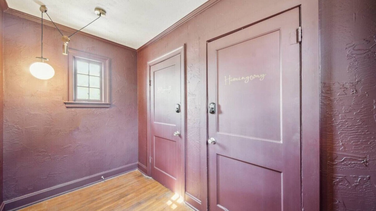 Tulsa Apartment | The Hemingway - Art Deco Speakeasy