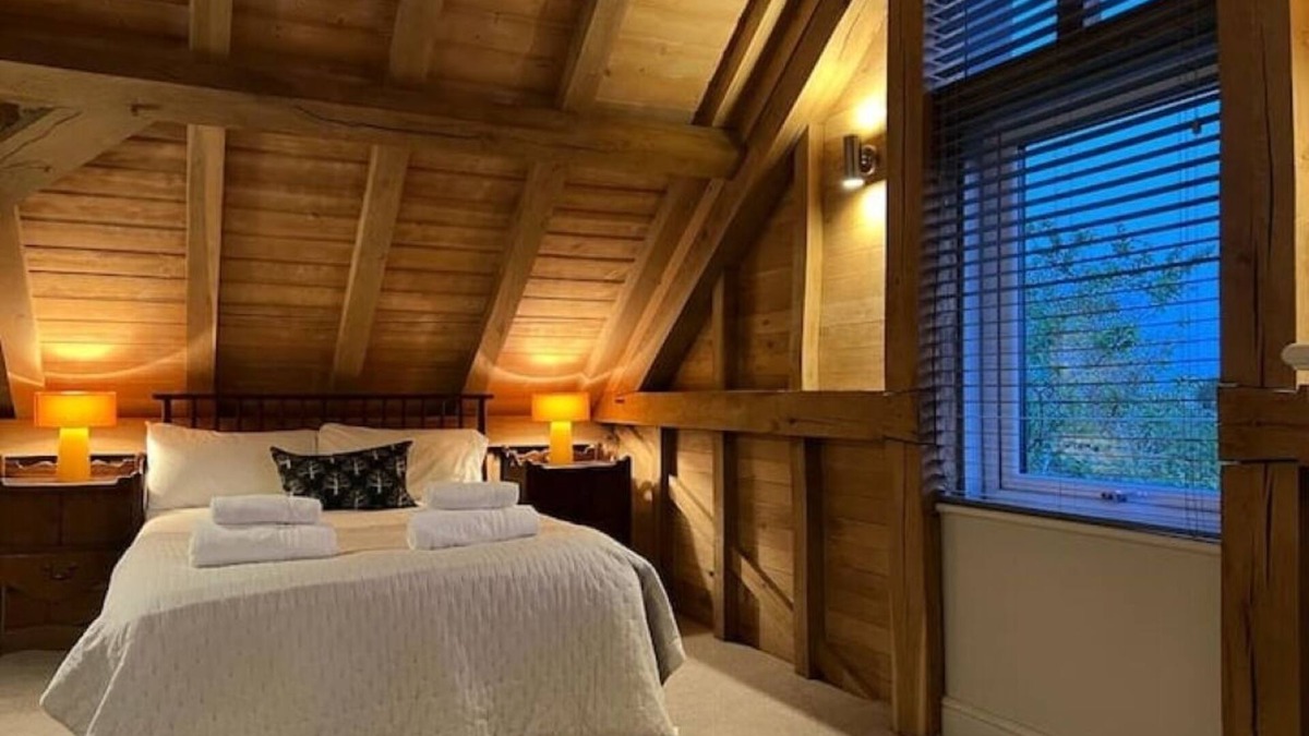 Ware House | The Hen House: Beautiful green oak country barn