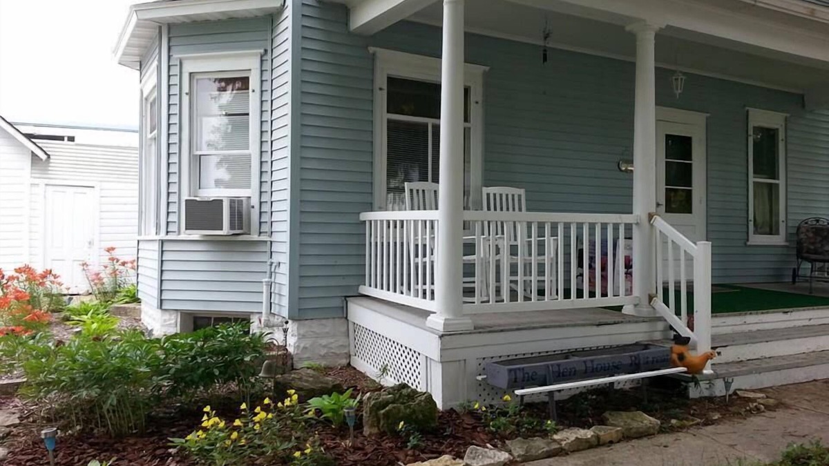 Lanesboro House | The Hen House Retreat - A Comfortable Place to Roost