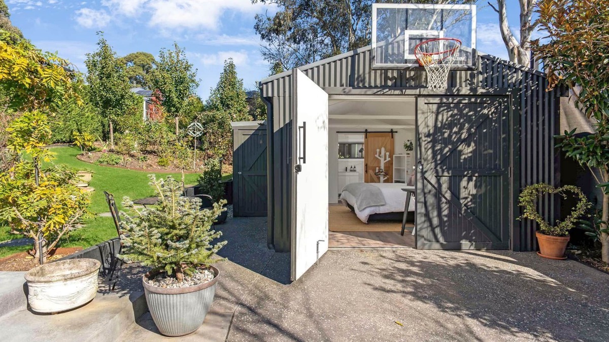 Moss Vale Cottage | The Hen's Den, Moss Vale