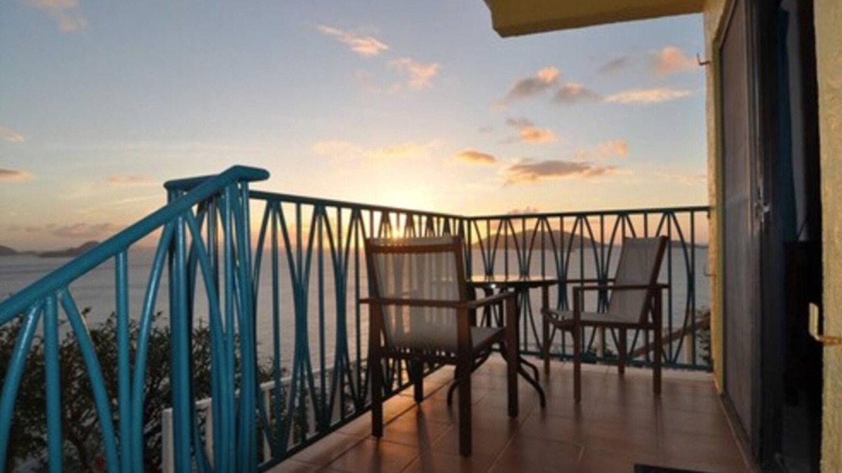 Cane Garden Bay Hotel | The Heritage Inn