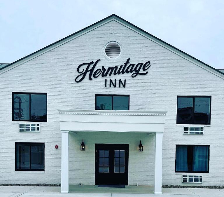 Petersburg Hotel | The Hermitage Inn and Taphouse