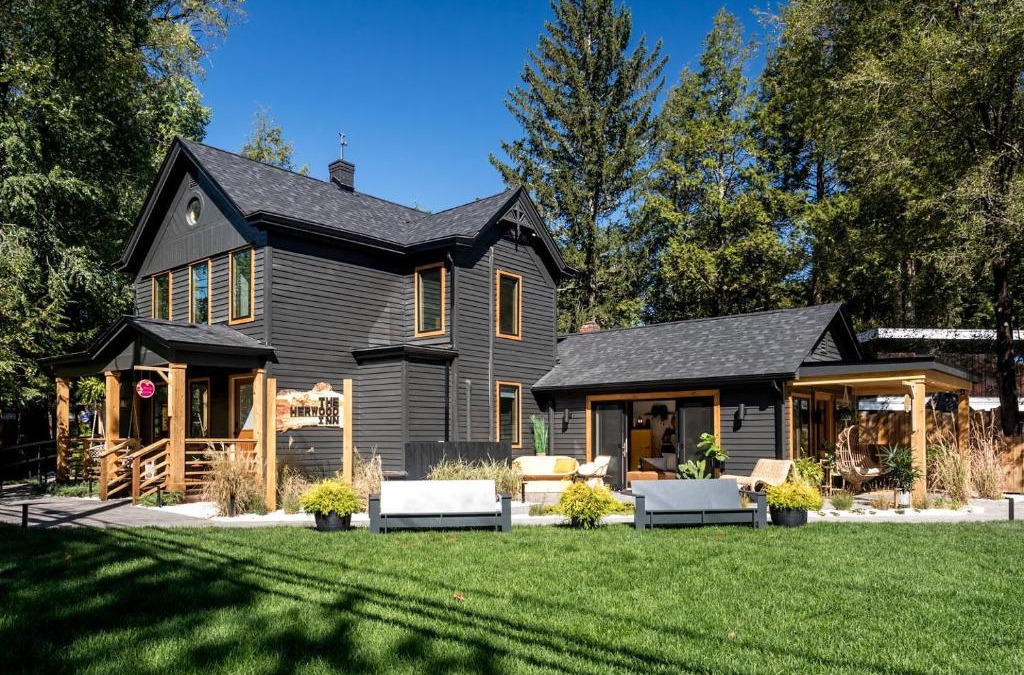 Woodstock Hotel | The Herwood Inn