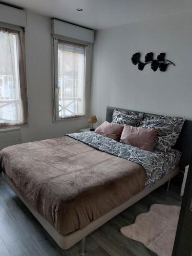 Savigny-sur-Orge Apartment | The Heynyss'Grace