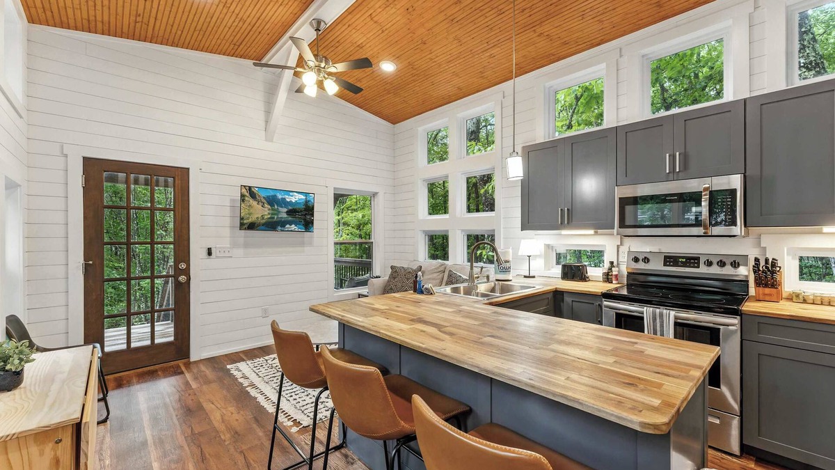 Menlo House | The Hickory Tiny Home in Menlo!