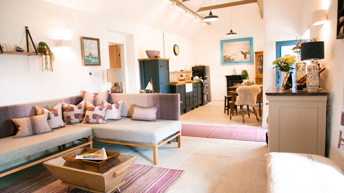 Glenties Cottage | The Hidden Cottage, Ardara, Donegal.