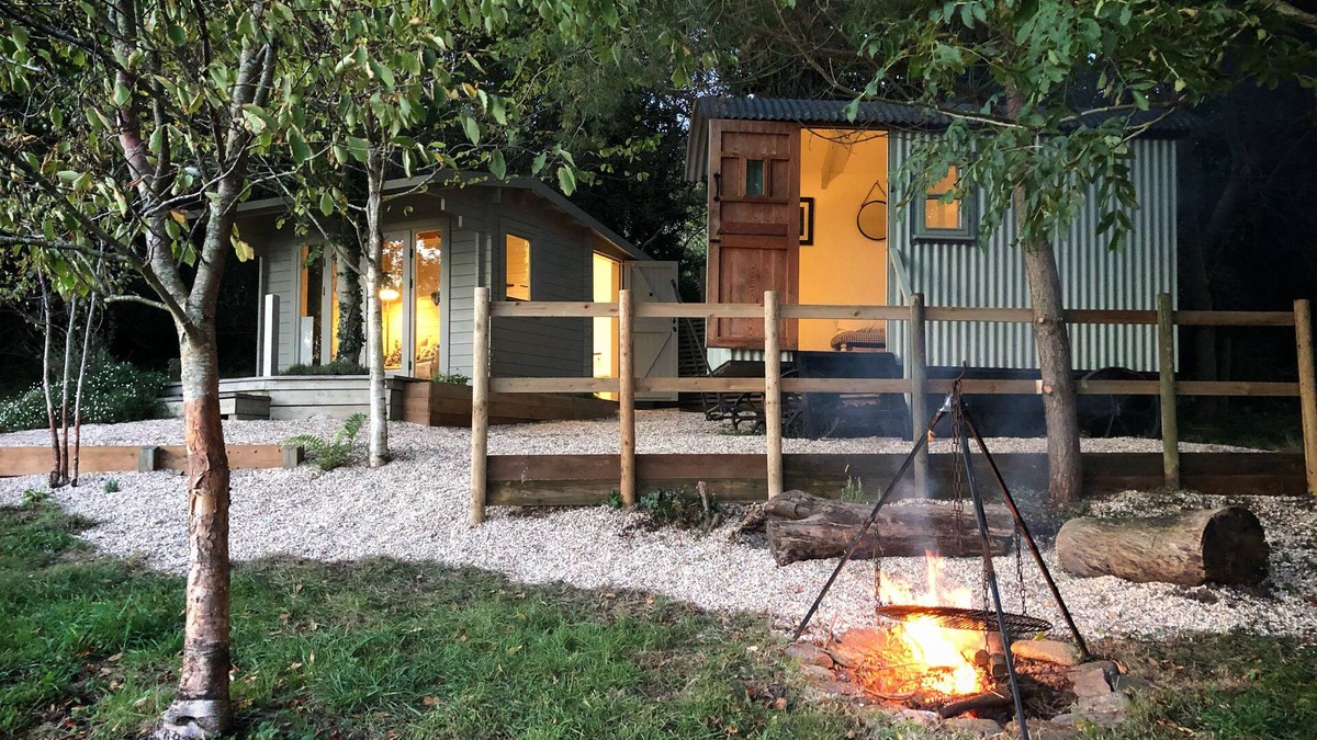 Littlebredy Cabin | The Hide With Private Wood Fired Hot Tub. A truly romantic getaway on a Vineyard