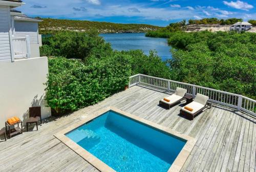 Freetown Villa | The Hideaway 3 Bedroom Townhouse with Pool