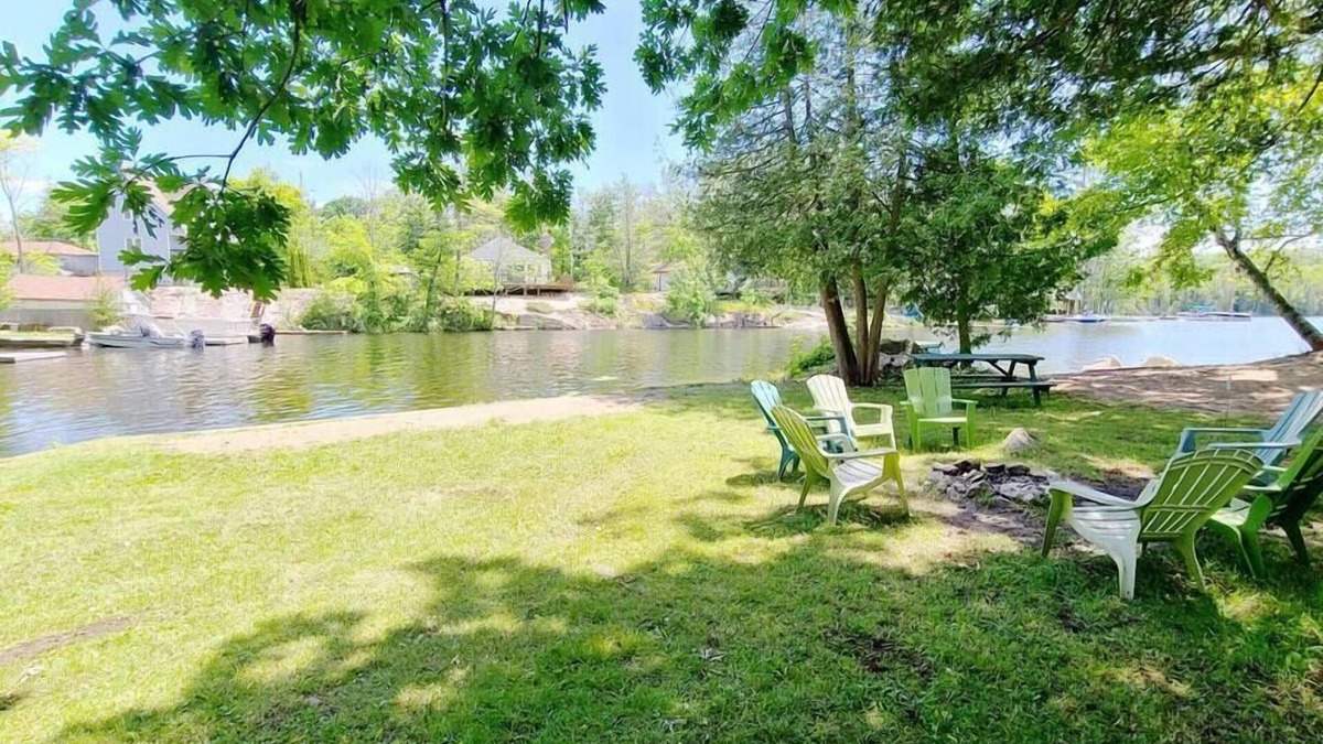 Selwyn House | The Hideaway - 3-bedroom Waterfront Cottage
