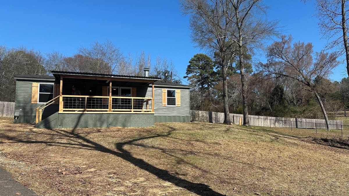 Harrison County House | The Hideaway at Ivey Acres
