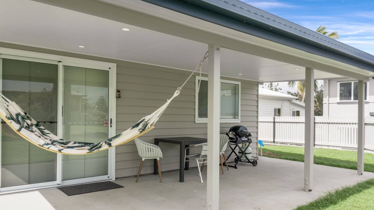Emu Park Apartment | The Hideaway