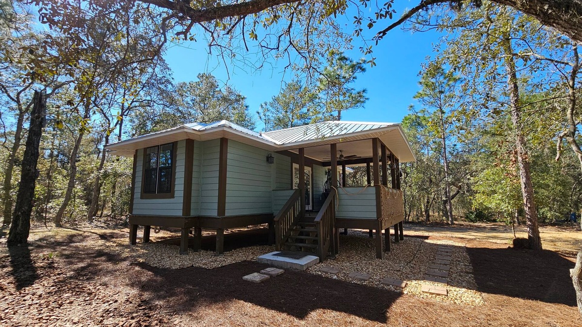 Lecanto House | The Hideaway- Centrally located between Crystal River, Inverness & Rainbow River
