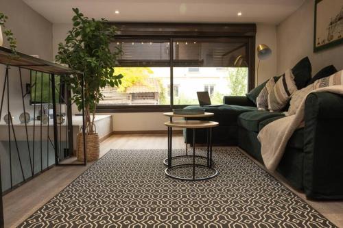 Nebias House | The Hideaway