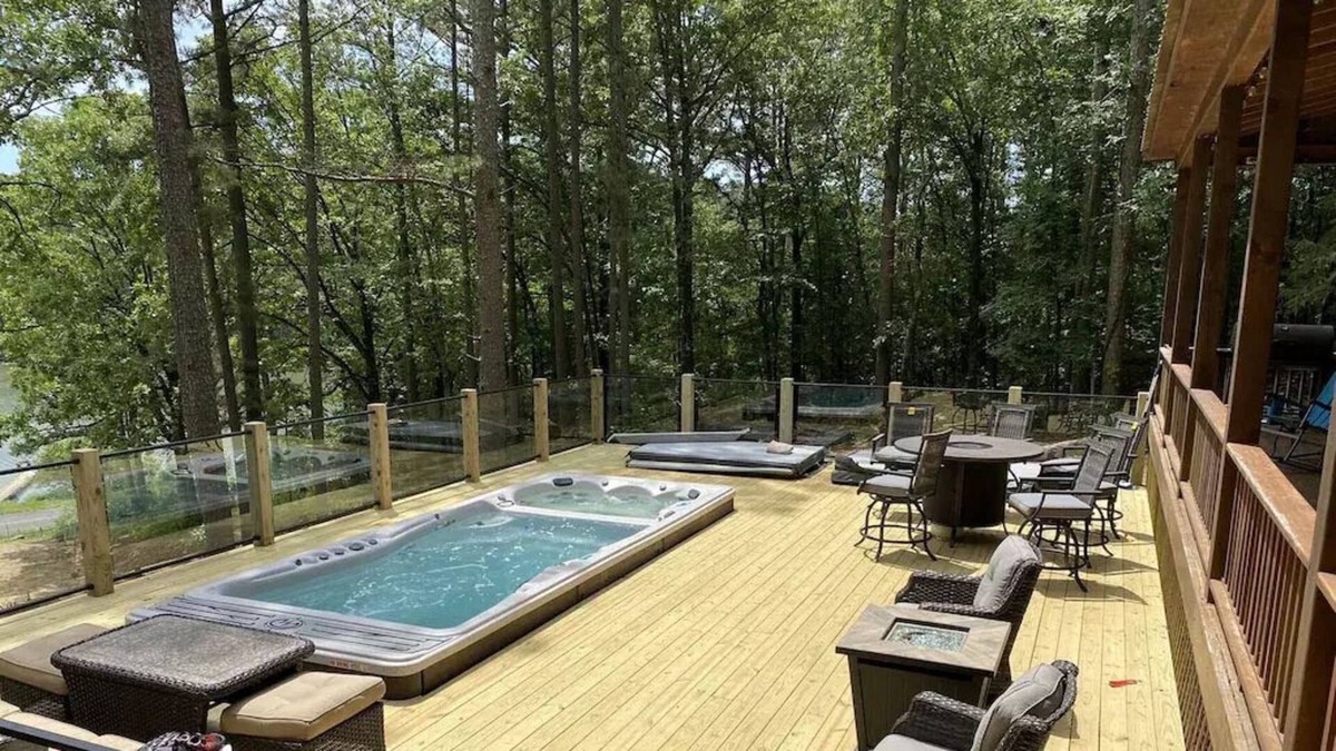 Alix Cabin | The Hideaway @ Horsehead Lake