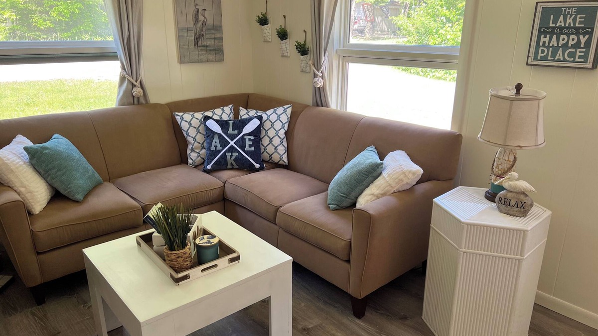 Ponshewaing Cottage | The Hideaway of Crooked Lake