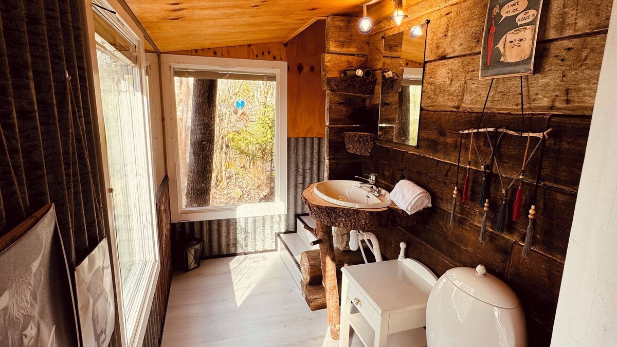 Munkfors Cottage | The Hideout Cabin- near Klarälvsbanan and Swimming area