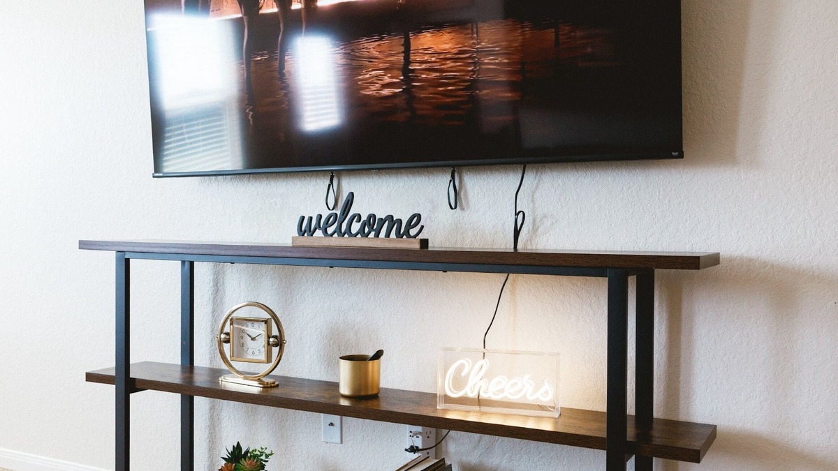 Medina Valley House | The Highball Hideaway: Cheers to Chill Vibes & Open Skies!