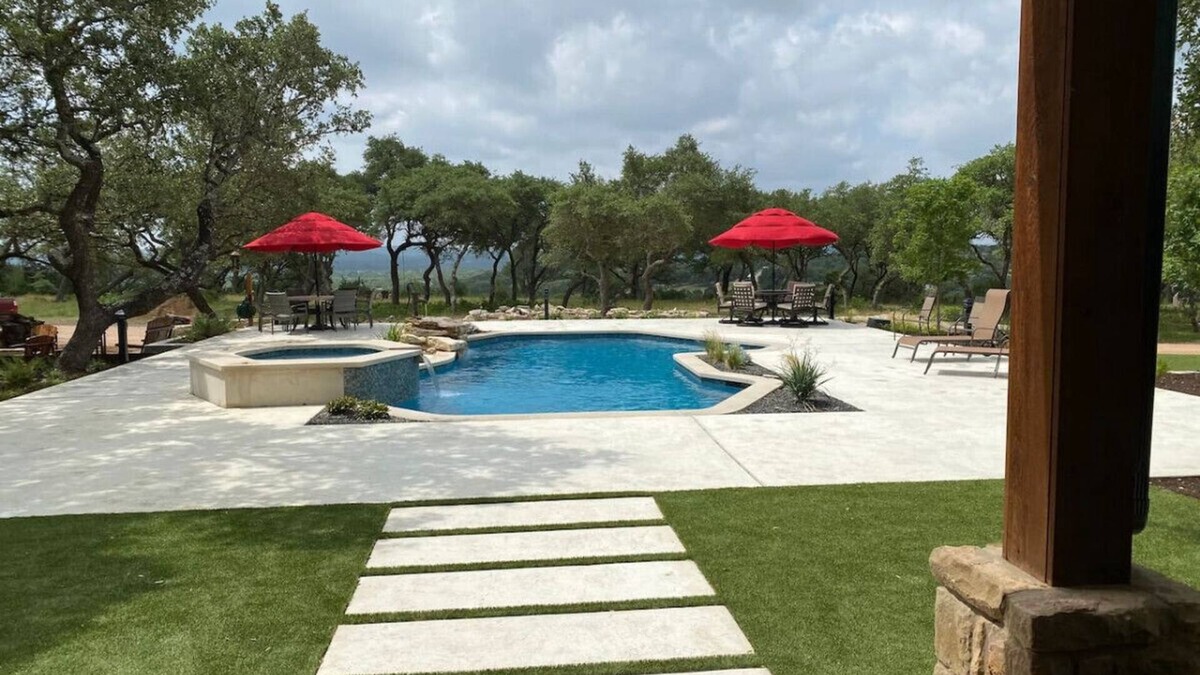 Dripping Springs House | The Highland: House 1/Sleeps 16+/Many Amenities