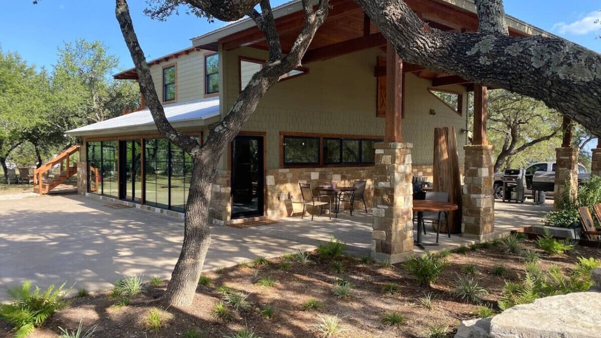 Dripping Springs House | The Highland: House 2/Sleep 16+/Many Amenities