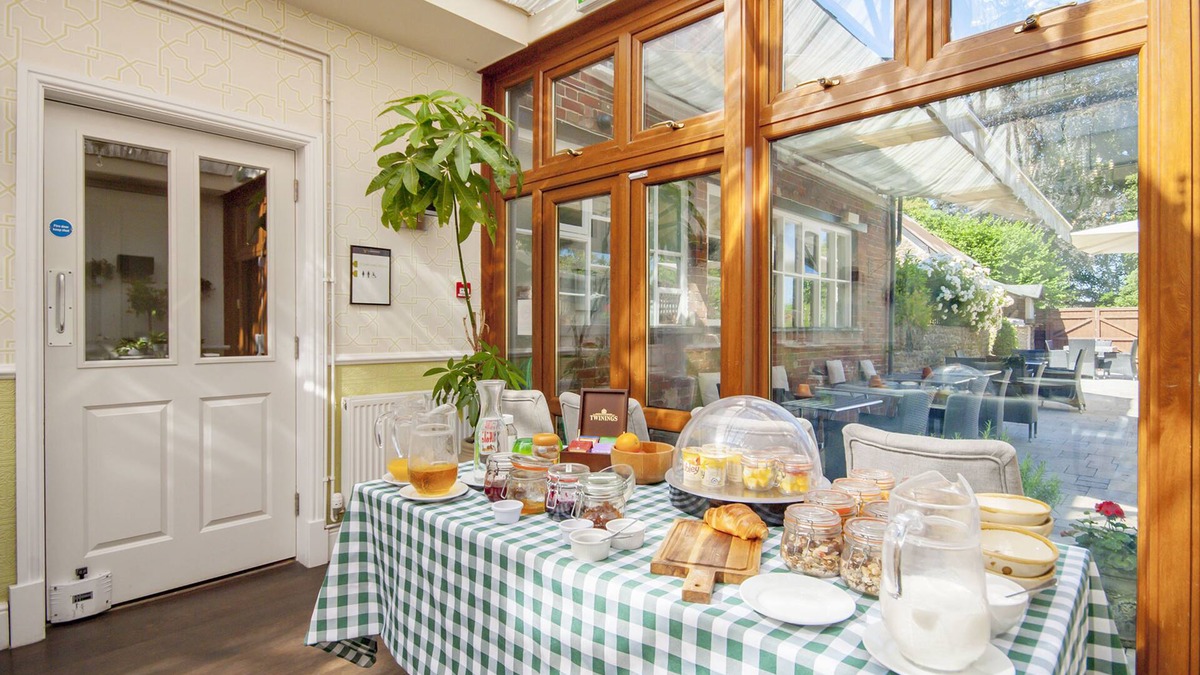 Highworth Hotel | The Highworth Hotel