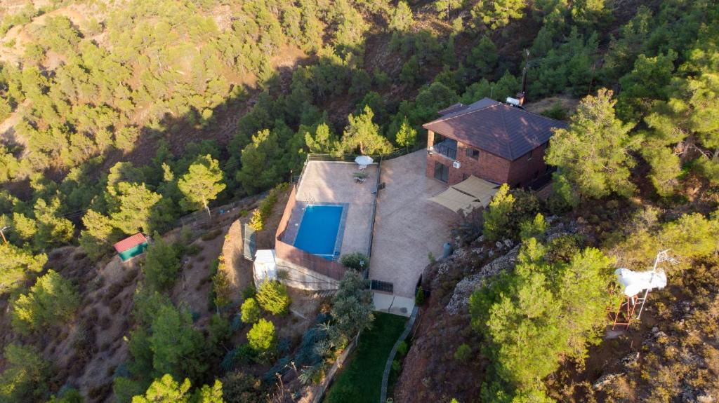 Kalo Chorio Villa | The Hill: Mountain Sky Villa Retreat