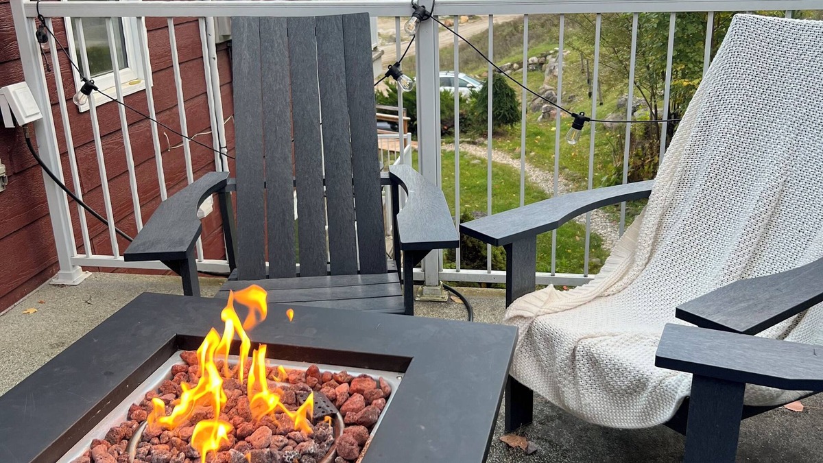 Mont Ste. Marie Condo | The Hill Suite | Ski-In/Out + Balcony Fire Ambiance & Mountain Views