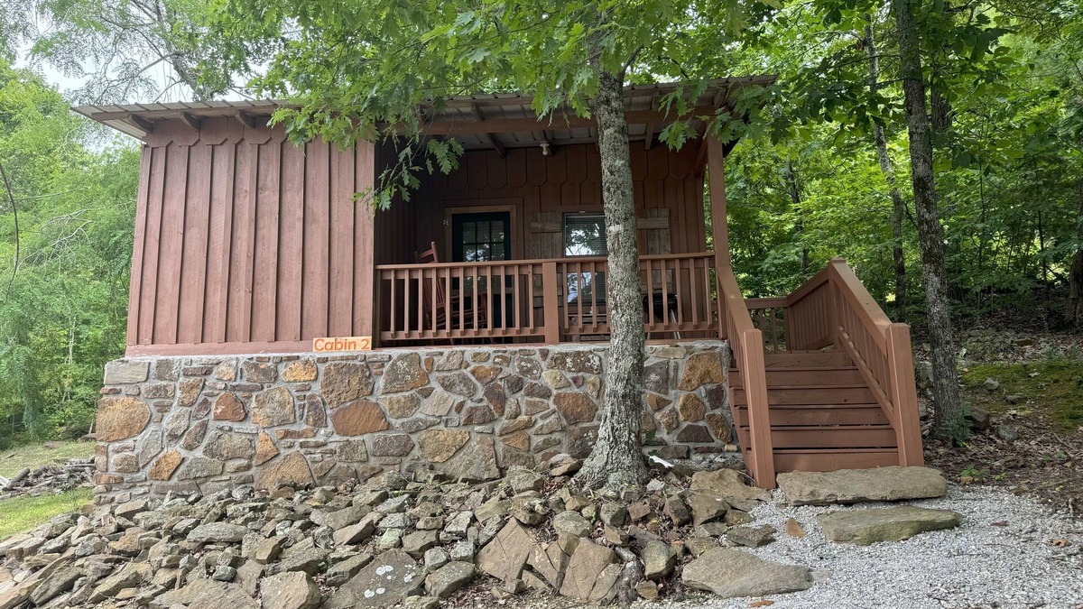 Mountain View Cabin | The Hilltop Cabins - Hunter's