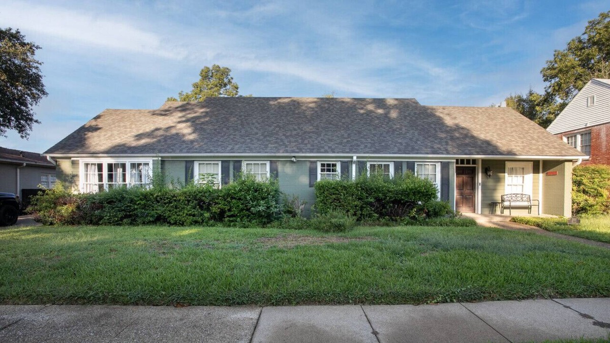 Tyler House | The Hilltop Haven in Beautiful Azalea District