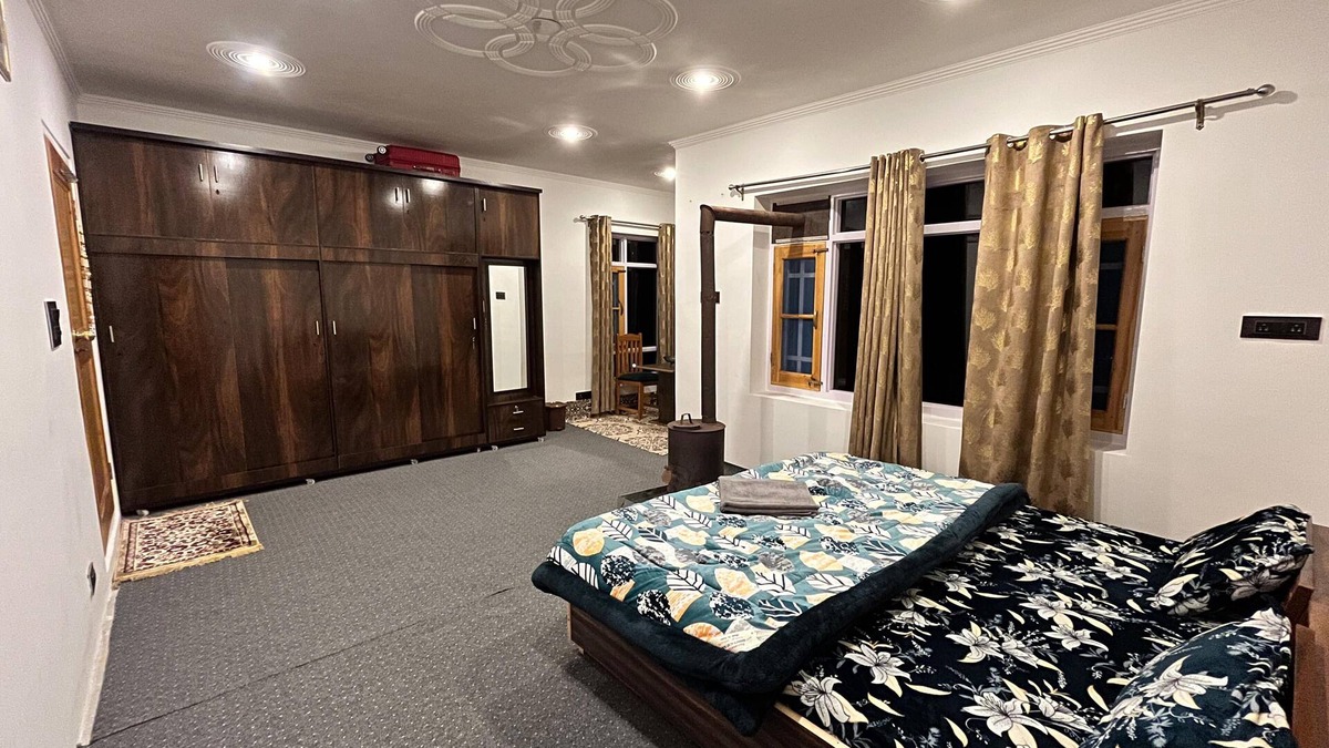 Greater Johannesburg Metropolitan Area House | 'The Himalayan Nest – Comfort, Hospitality & Local Charm Await!"
