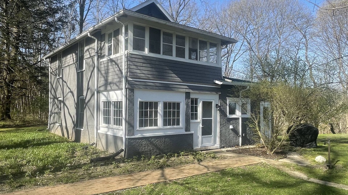 Niles House | The Historic Riverside Convent: Sister's of the Holy Cross School House