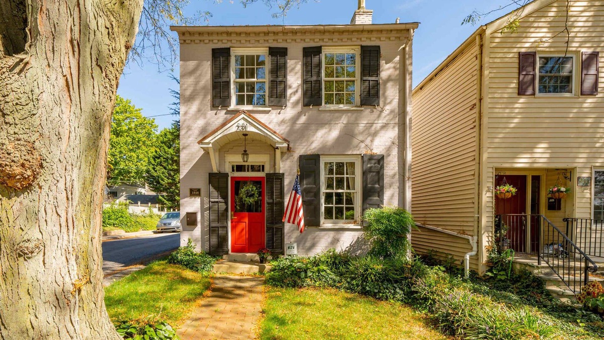 Kennett Square House | The Historic Walton House by RPG