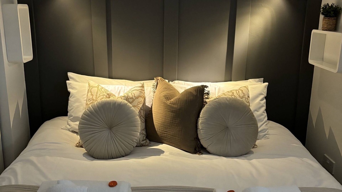 Marple Apartment | The Hive Apartment