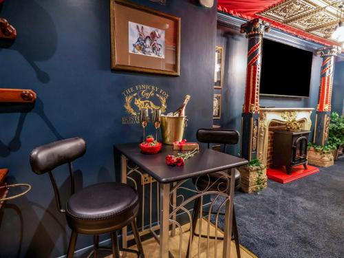 Treffynnon Apartment | The Hollow
