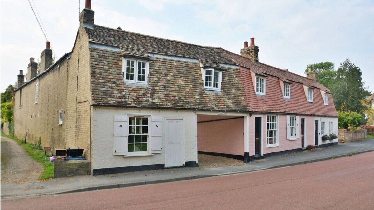 Horningsea Cottage | The Holts - Charming idyllic & rural 2 bed Cottage